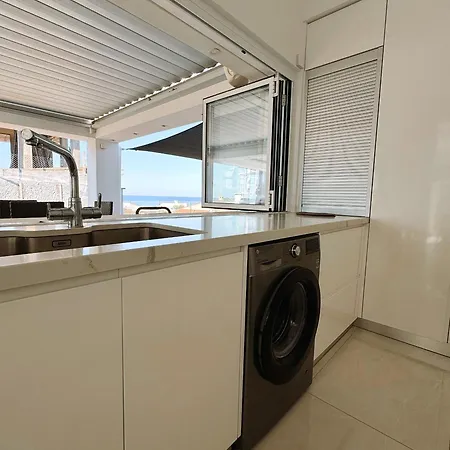 Luxurious Sea View וילה