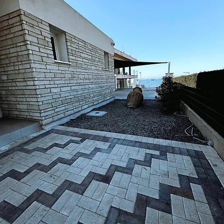 فيلة Luxurious Sea View