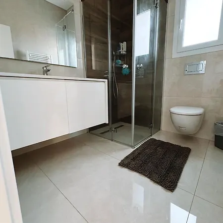Luxurious Sea View فيلة *